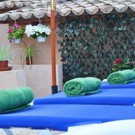 Schoene Mit Pool Und Garten El Toro (Mallorca)